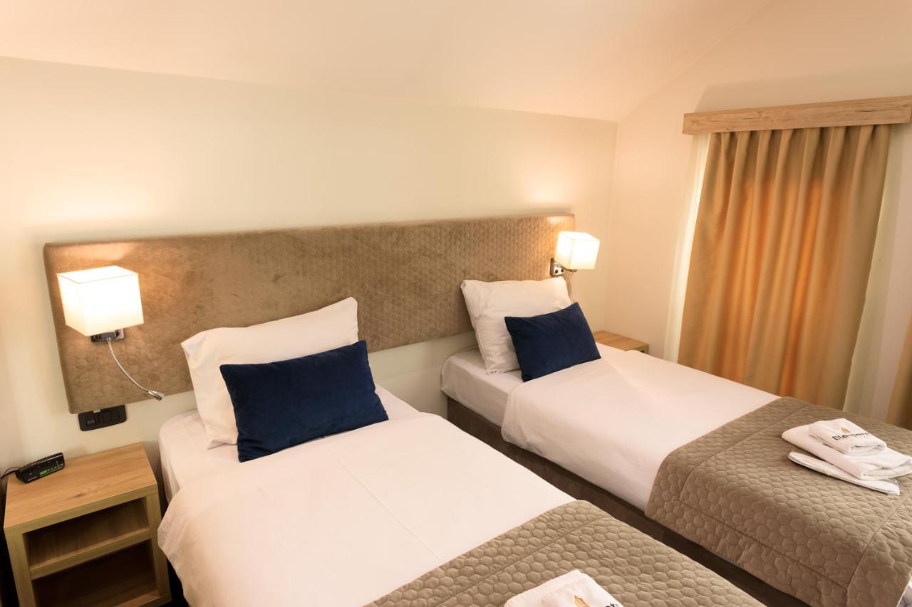 Hotel Elements à Novi Pazar Extérieur photo