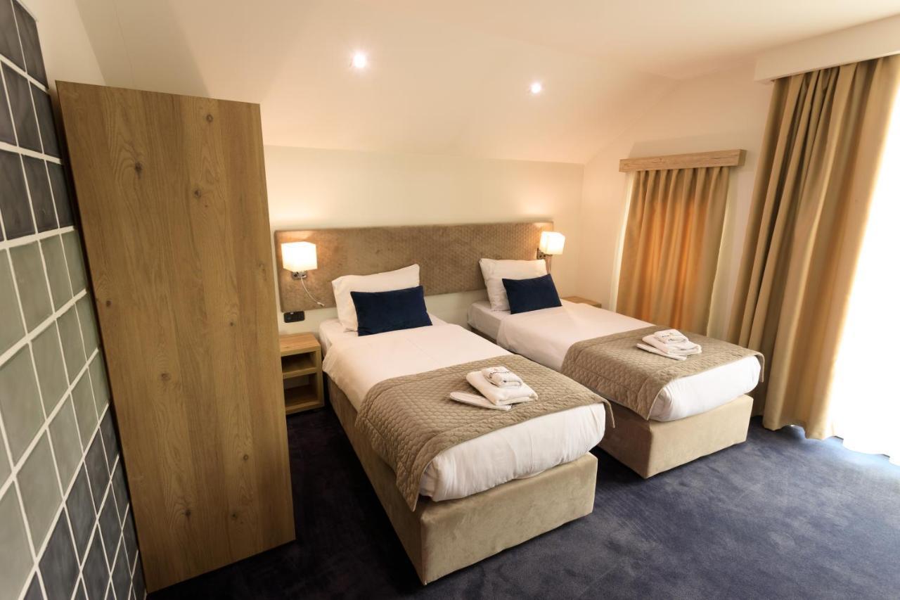 Hotel Elements à Novi Pazar Extérieur photo