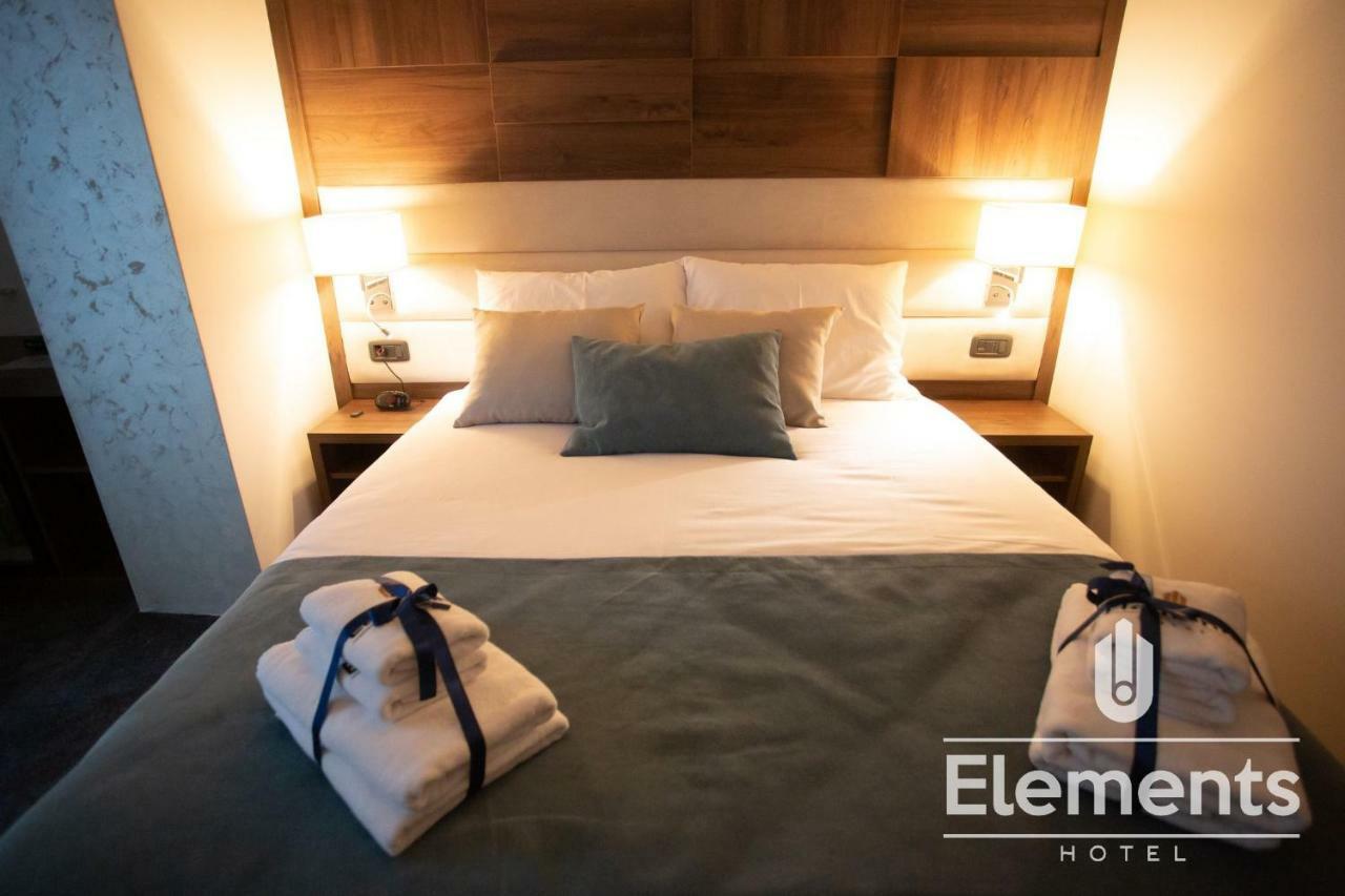 Hotel Elements à Novi Pazar Extérieur photo