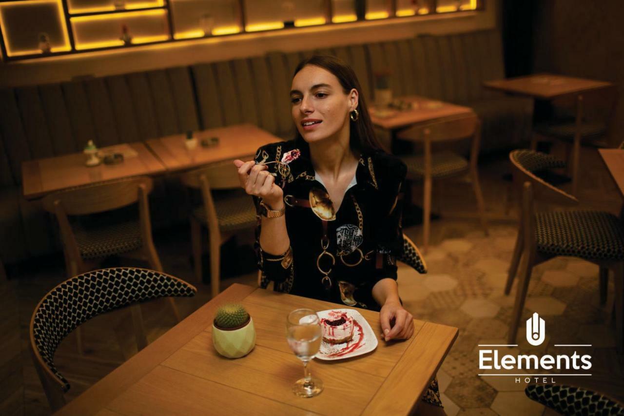Hotel Elements à Novi Pazar Extérieur photo